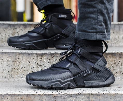 nike hurache gripp|huarache gripp black.